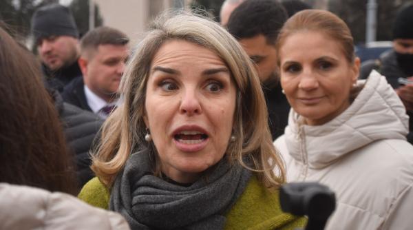 Cristela Geogrescu, supărată pe fanii soțului: Nu veniți neanunțați, să cântați în fața porții, să bateți în gard şi să strigaţi