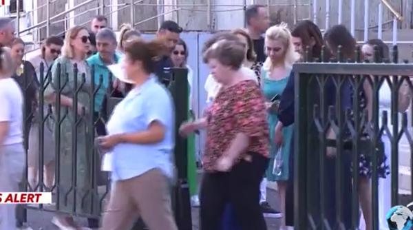 Angajații Guvernului au protestat înaintea ședinței în care Bolojan le taie sporurile: „E dispreț față de munca și sănătatea noastră”