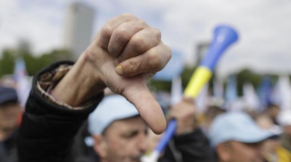 Sindicatele sunt în alertă. Se întâlnesc de urgență să decidă cum vor protesta față de austeritate. BNS a informat deja CE