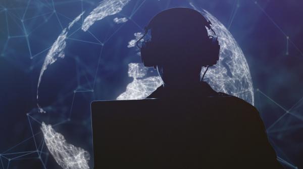 Războiul spionilor. China acuză CIA că racolează spioni pe reţelele sociale și spune că e „o mișcare de amatori”