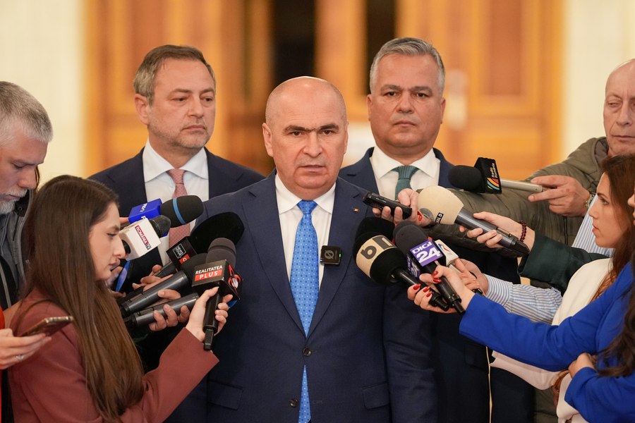 Bolojan reformează PNL: conducere restrânsă, alegeri deschise și sancțiuni pentru performanță slabă