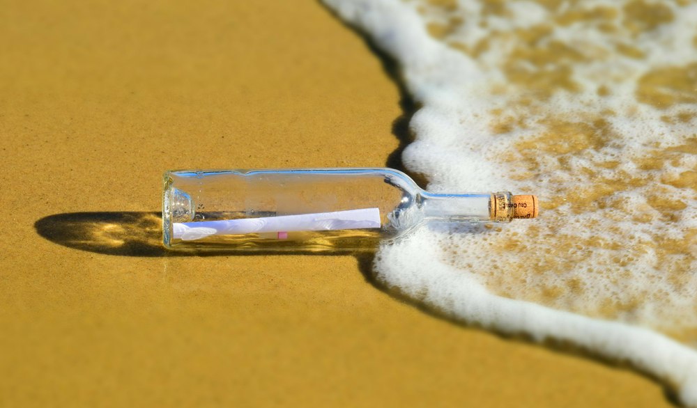 Răspuns la un mesaj trimis într-o sticlă aruncată în mare, după 31 de ani: „Am fost șocată”
