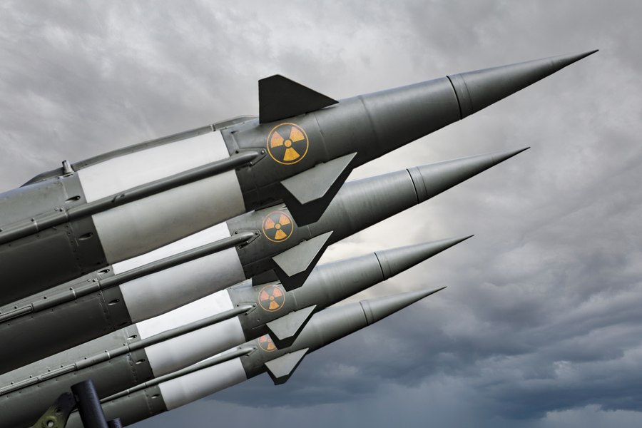 Polonia cere arme nucleare, România ezită. E decizia corectă? Fost șef de Stat Major: „N-am avea cu ce le apăra și am deveni imediat țintă”