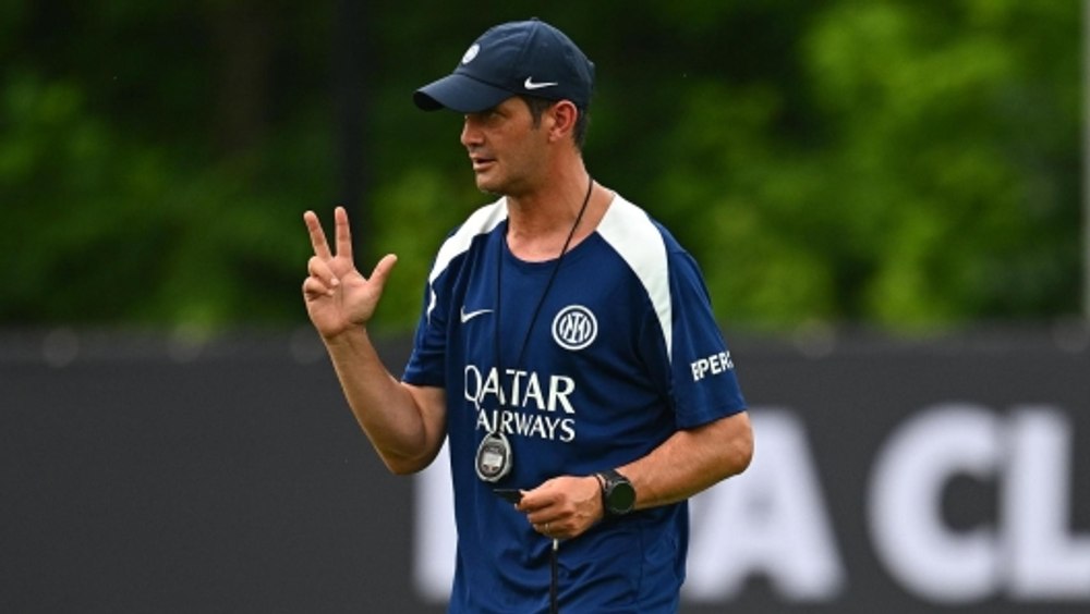 Chivu s-a implicat în „scandalul fulgerelor” de la Mondialul Cluburilor. Ce propunere le-a făcut organizatorilor antrenorul de la Inter