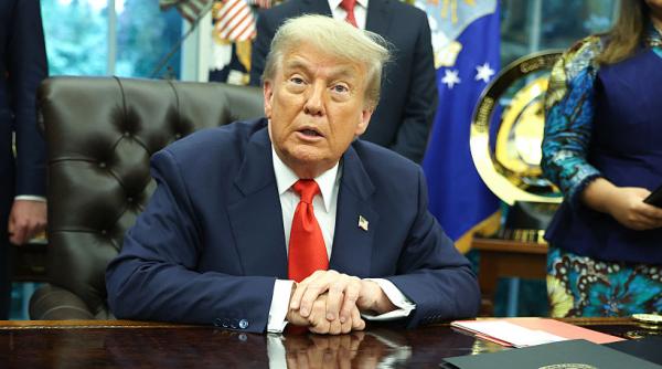 Trump neagă informaţiile apărute în presă despre negocierile secrete dintre SUA şi Iran: "Nu le ofer nimic"