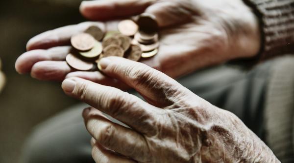 Peste 3,5 milioane de români trăiesc în sărăcie. Care sunt cele mai afectate categorii