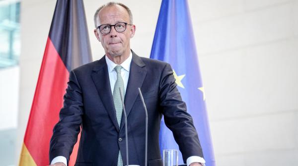 Politico: Un mesaj secret primit de Merz îl avertiza că Trump va scoate SUA din NATO