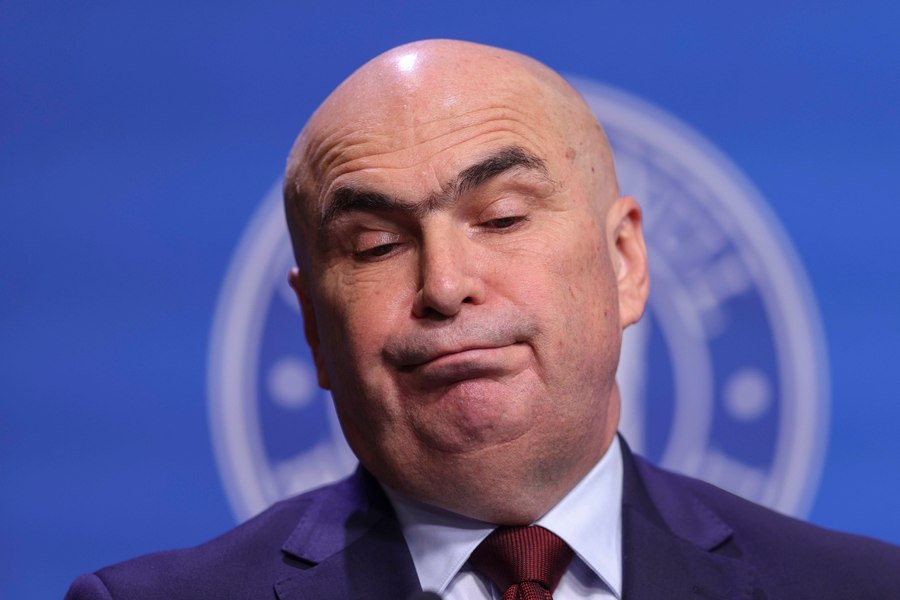 Angajaţii Guvernului nu mai au voie să folosească holul de onoare. Interdicția a fost impusă de Ilie Bolojan: Ce a mai cerut premierul în urma „inspecției” de marți