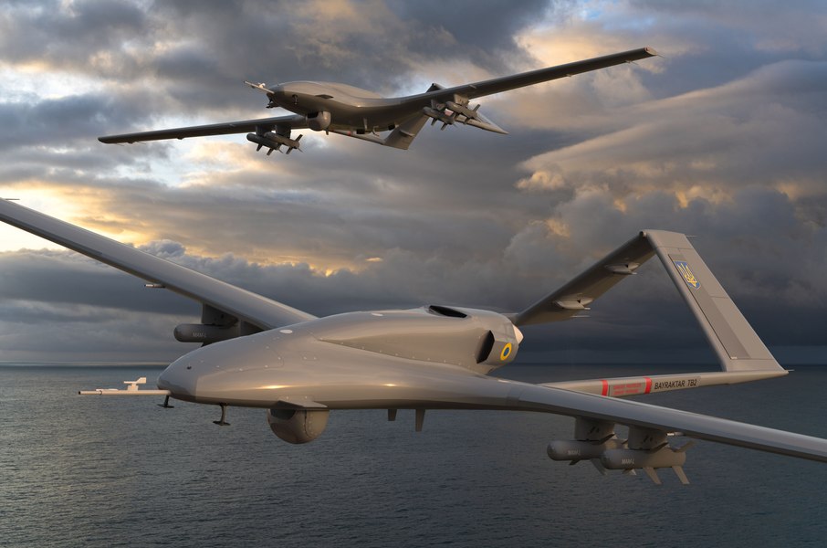 Drona turcească Bayraktar revine în prim-plan. Ucraina lovește cu ea flota rusă din Marea Neagră