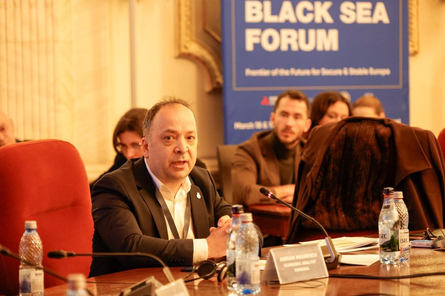 Amenințările sindicaliștilor din Finanțe, criticate de un economist: „Să spui că există riscul neplății pensiilor și salariilor e o formă de șantaj”