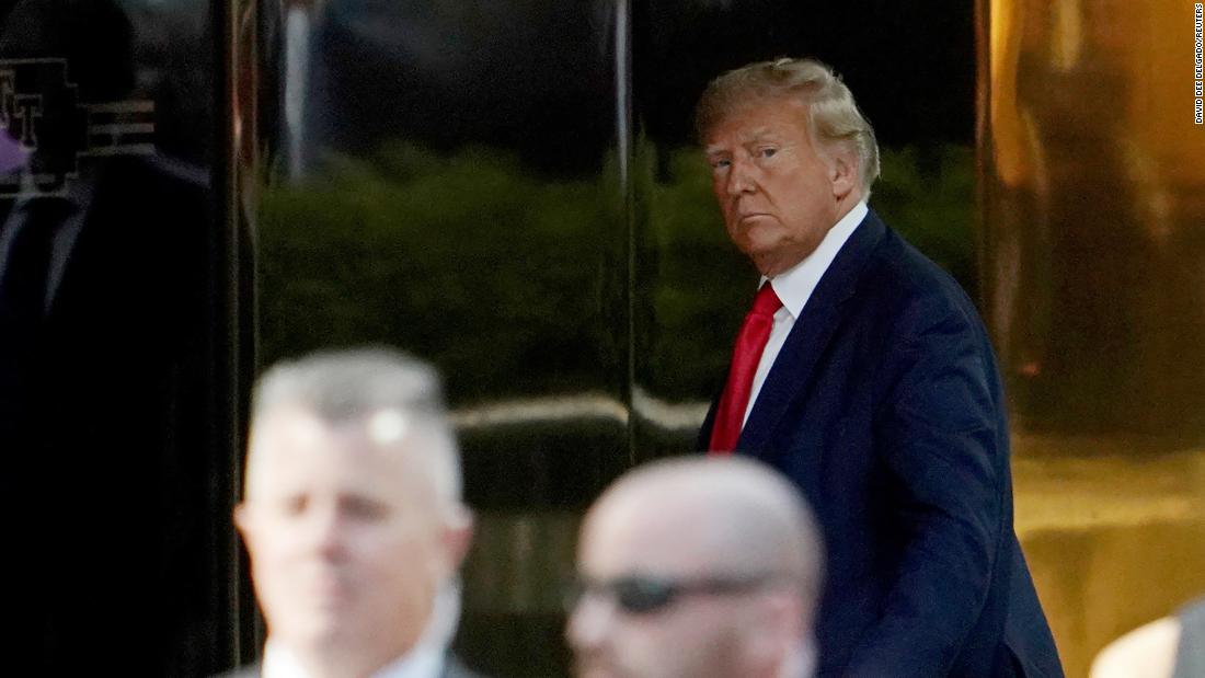 Ce trebuie să știți despre rechizitoriul lui Trump în ajunul apariției sale în instanță