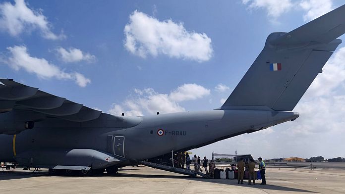 franța lansează rezervă - Imagine ilustrativă