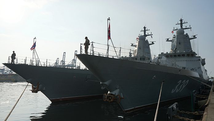 Imagine despre comandant adjunct marinei - Top10stiri.ro