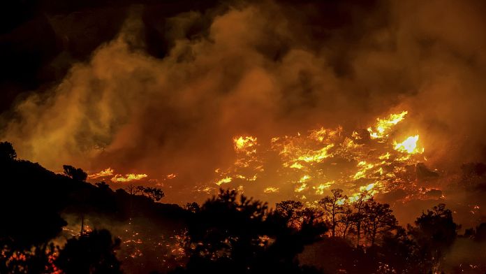 Foto reprezentând incendiile creta sigur - Știri România