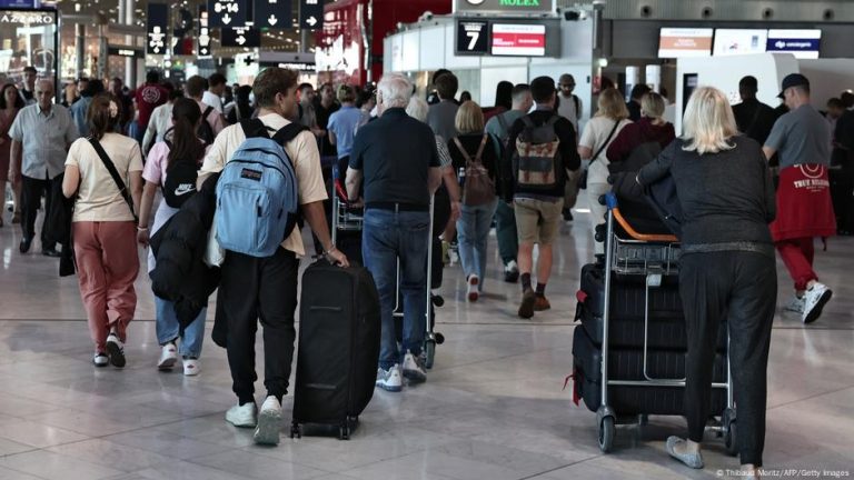 Vizual pentru greva controlorilor trafic pe Top10stiri.ro