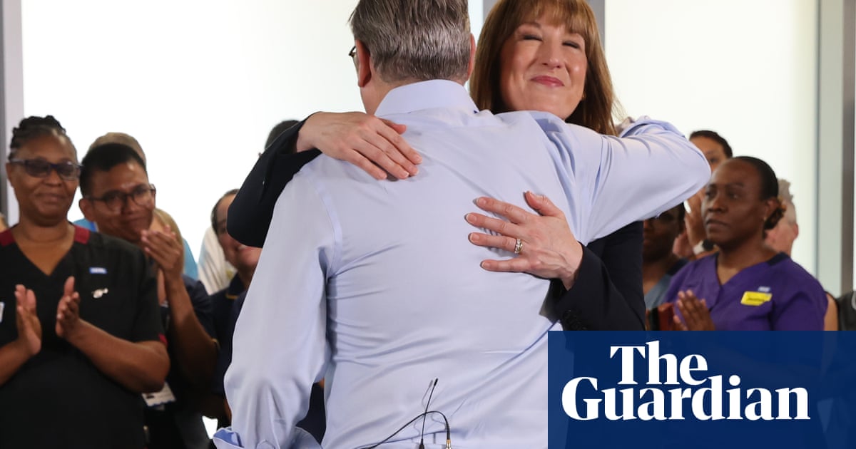 rachel reeves spune: Rachel Reeves spune că „continuă…