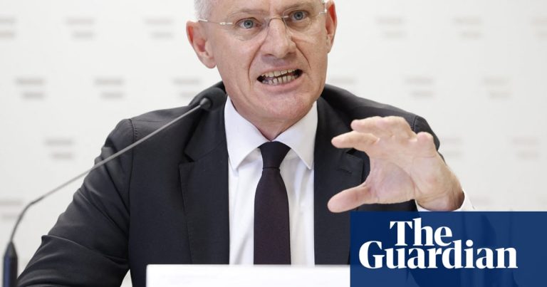 Foto reprezentând austria deportează bărbat - Știri România