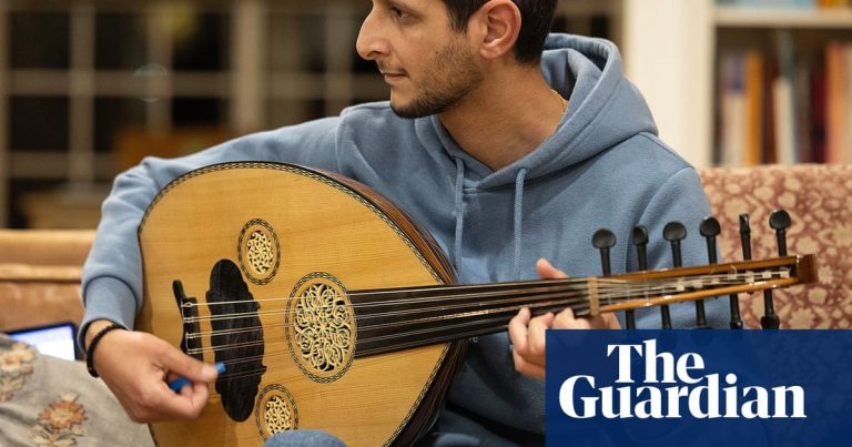 Foto reprezentând apel conectare muzicienii - Știri România