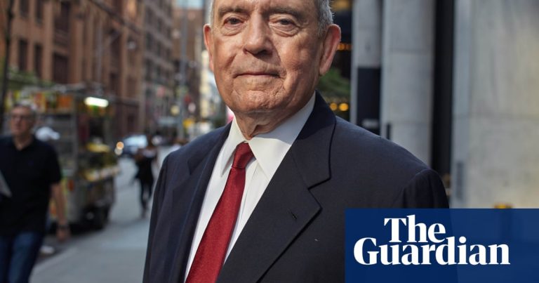 Vizual pentru prezentator critică înțelegerea pe Top10stiri.ro