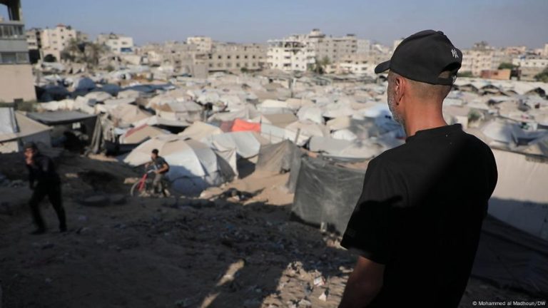 Imagine despre Încercând obțină ajutoare - Top10stiri.ro