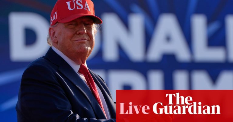 Foto reprezentând trump folosit insulte - Știri România