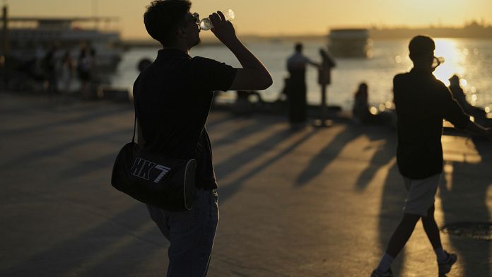 Imagine despre valul căldură mortal - Top10stiri.ro