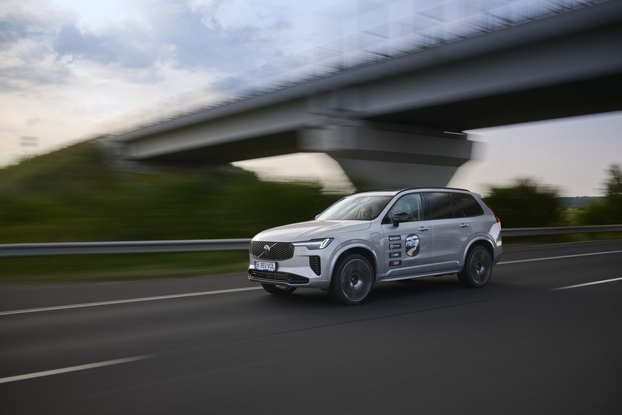 Imagine despre volvo xc90 plug - Top10stiri.ro