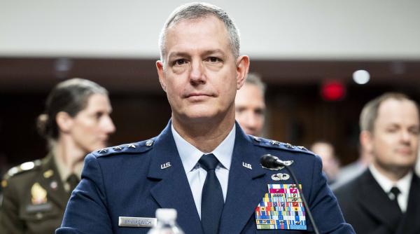 Vizual pentru grinch noul comandant pe Top10stiri.ro