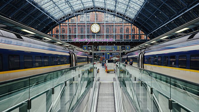 Vizual pentru eurostar permite îmbarcarea pe Top10stiri.ro