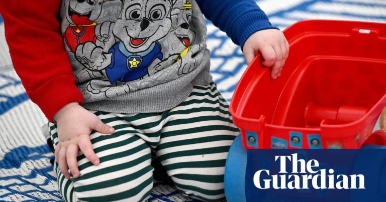 Foto reprezentând centre unice familii - Știri România