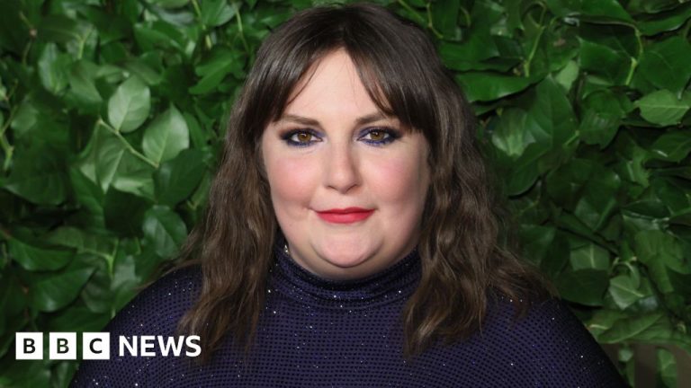 Imagine despre lena dunham obezitate - Top10stiri.ro