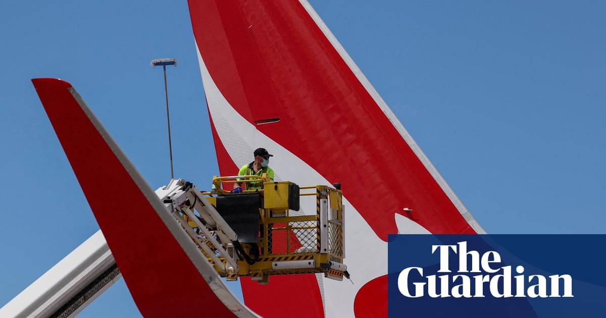 Foto reprezentând qantas contactată presupus - Știri România