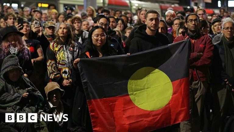 Foto reprezentând ancheta arată ofițerul - Știri România