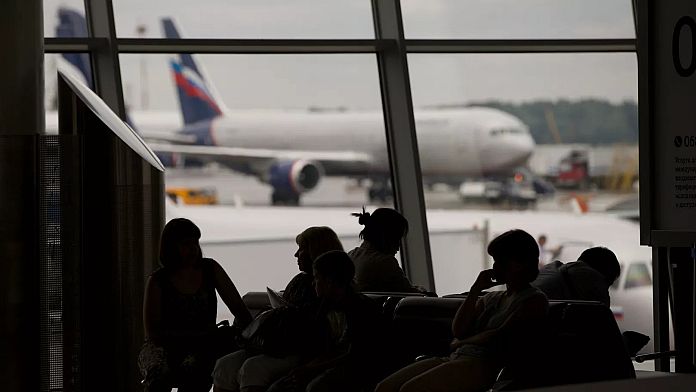 Dronele ucrainene perturbă traficul aerian rusesc, ministrul transporturilor demis