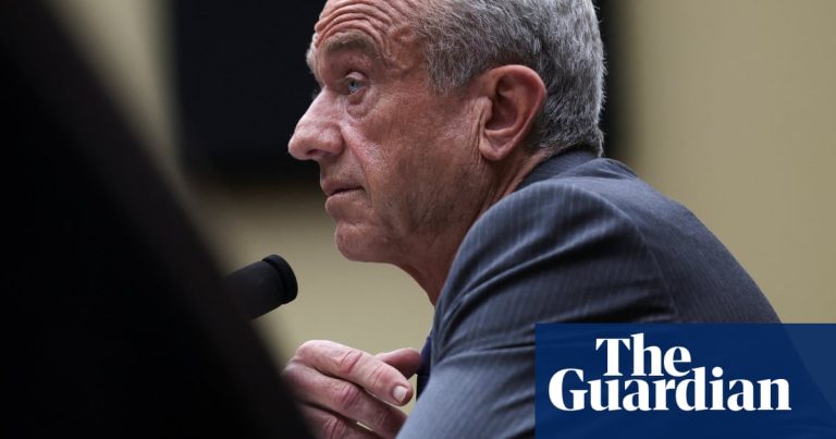 doctoriță însărcinată primit - Imagine ilustrativă