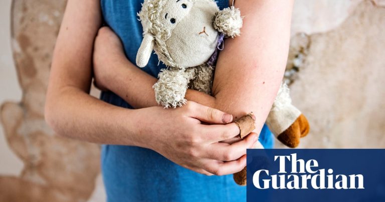 copiii anglia trăiesc - Imagine ilustrativă