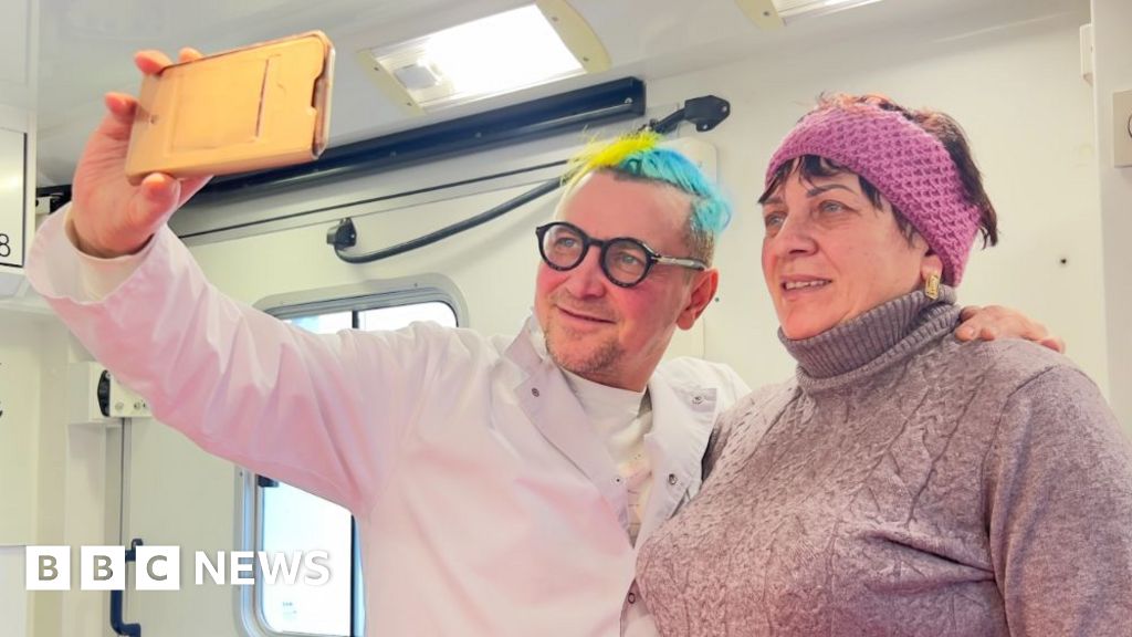 doctorul luptă sănătatea: Doctorul care luptă pentru …