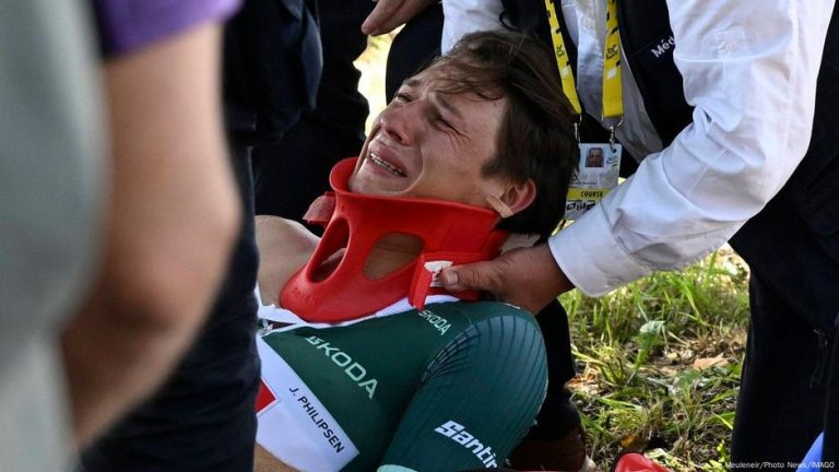 Imagine despre prăbușirea jasper philipsen - Top10stiri.ro