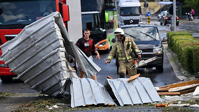 furtuni violente lovesc: Furtuni violente lovesc Europa C…