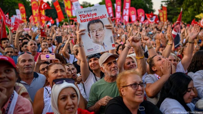 Vizual pentru turcia guvernul reduce pe Top10stiri.ro