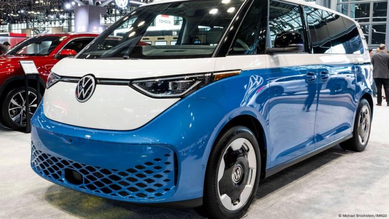 Foto reprezentând volkswagen raportează creștere - Știri România