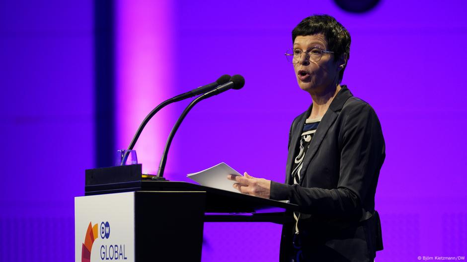 Comisarul UE: „Apartenența la UE înseamnă pace”