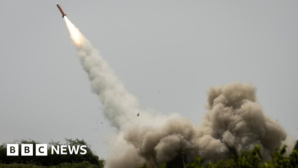 Promisiunea lui Trump privind înarmarea reprezintă un pas important înainte pentru Ucraina