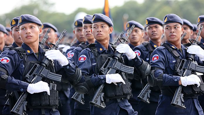Cambodgia va începe recrutarea militară obligatorie în 2026, pe măsură ce tensiunile la granița cu Thailanda continuă