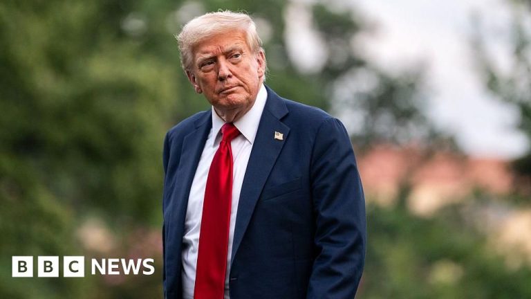 Foto reprezentând trump spune ucraina - Știri România