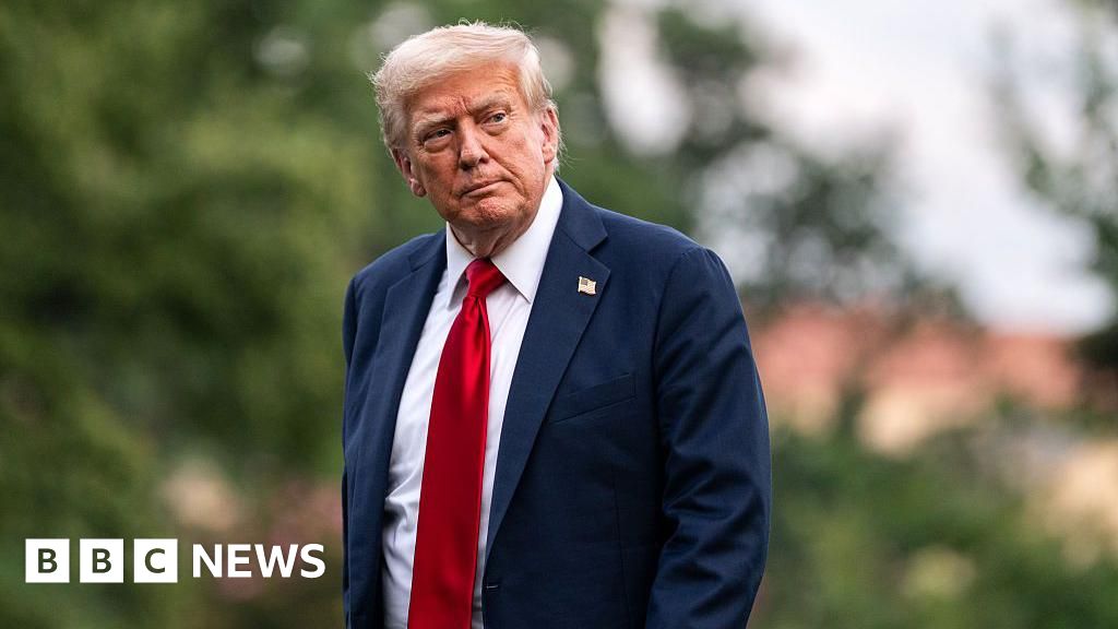 Trump spune că Ucraina nu ar trebui să vizeze Moscova