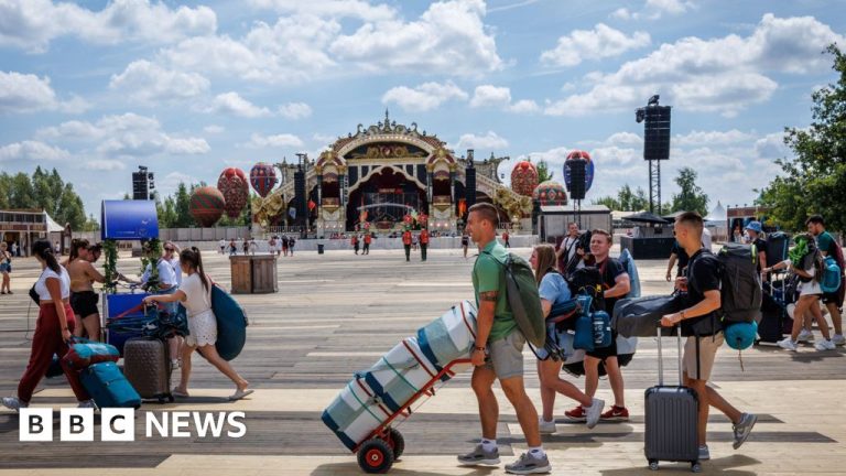 organizatorii tomorrowland intenționează - Imagine ilustrativă
