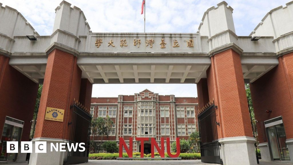 Antrenorul Taiwanului își cere scuze pentru că a „presionat” studenții să doneze sânge