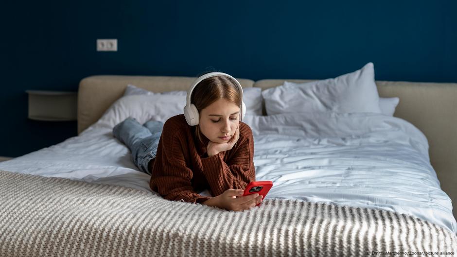 Cum să renunți la dependența de smartphone, ghidat de știință