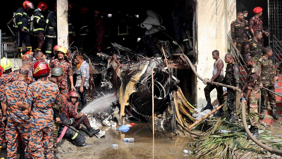 Bangladesh: Mai mulți morți după ce un avion s-a prăbușit într-o școală